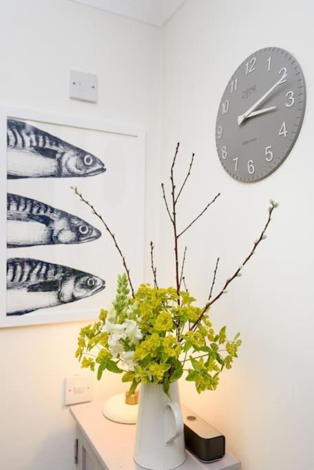 Bijou Coastal Apartment In Polperro With Hot Tub Onsite Parking Downhill Walk To Village エクステリア 写真
