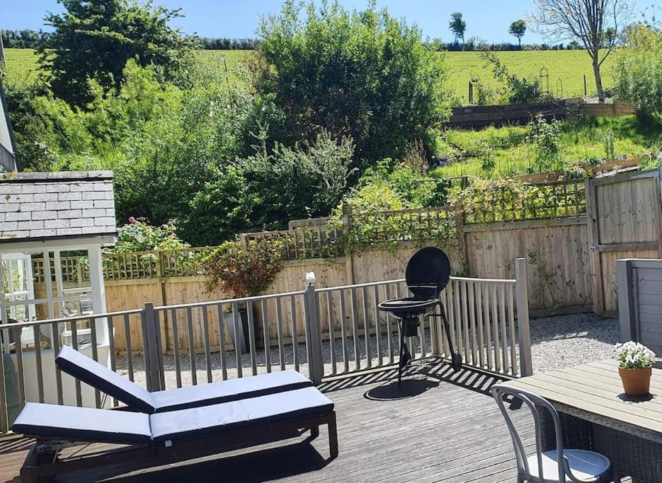 Bijou Coastal Apartment In Polperro With Hot Tub Onsite Parking Downhill Walk To Village エクステリア 写真
