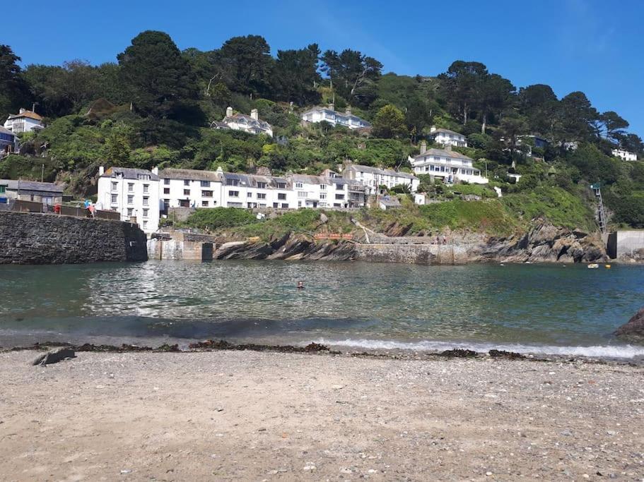 Bijou Coastal Apartment In Polperro With Hot Tub Onsite Parking Downhill Walk To Village エクステリア 写真