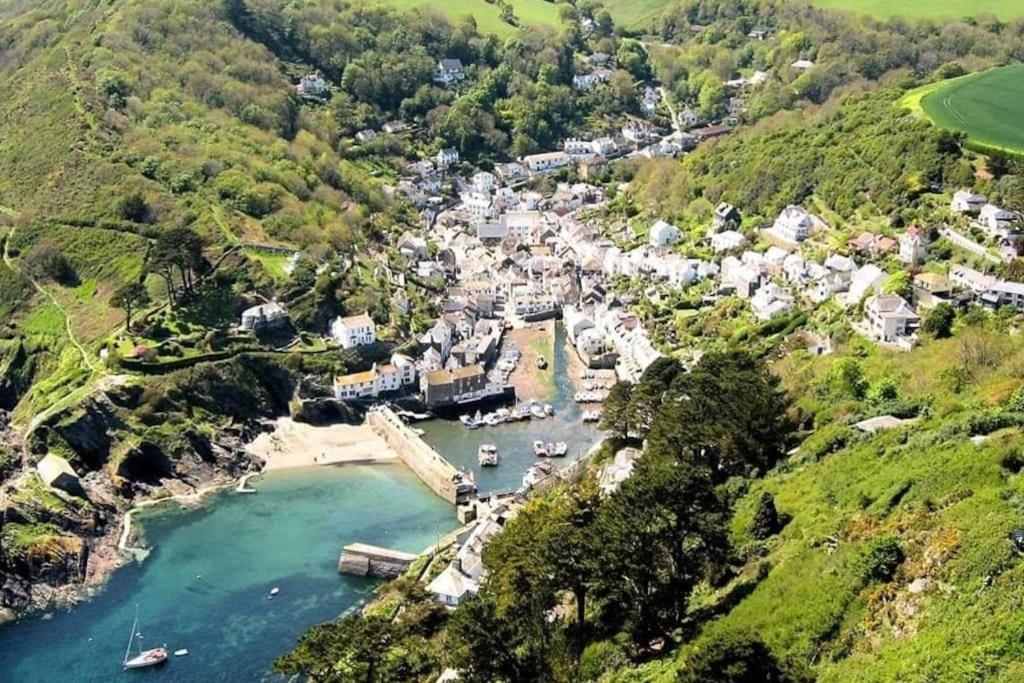 Bijou Coastal Apartment In Polperro With Hot Tub Onsite Parking Downhill Walk To Village エクステリア 写真