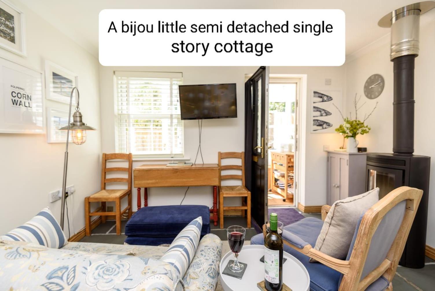 Bijou Coastal Apartment In Polperro With Hot Tub Onsite Parking Downhill Walk To Village エクステリア 写真
